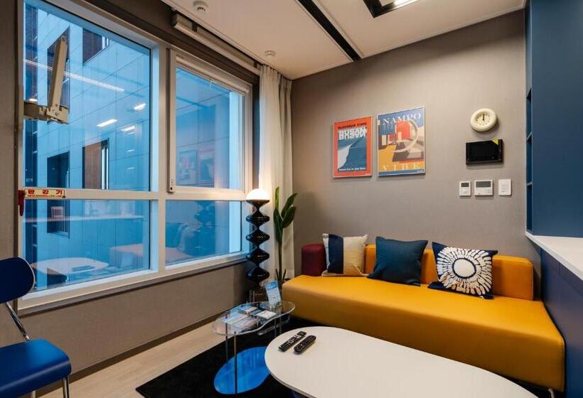 Suite, Radiant Nampo