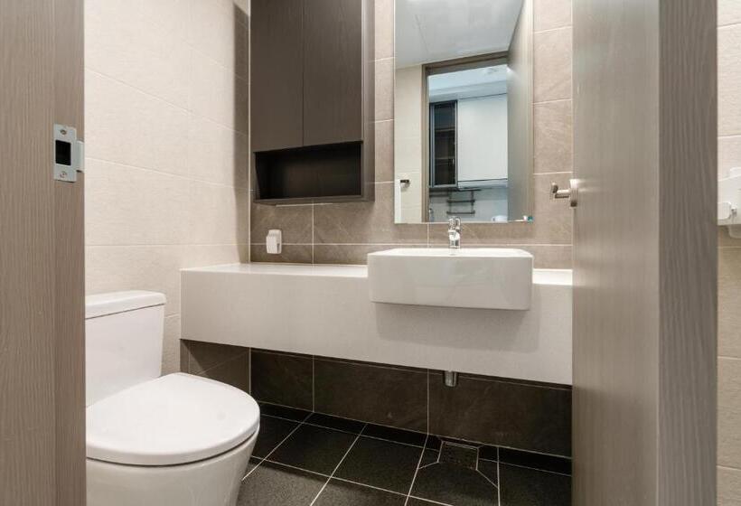 Camera Superiore, Radiant Nampo