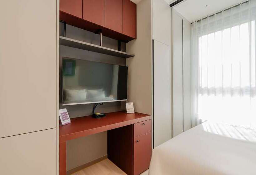 Camera Superiore, Radiant Nampo