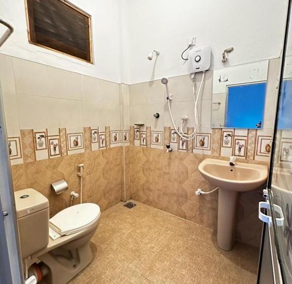 バルコニー付きデラックスルーム, Pineapple Surf Arugambay