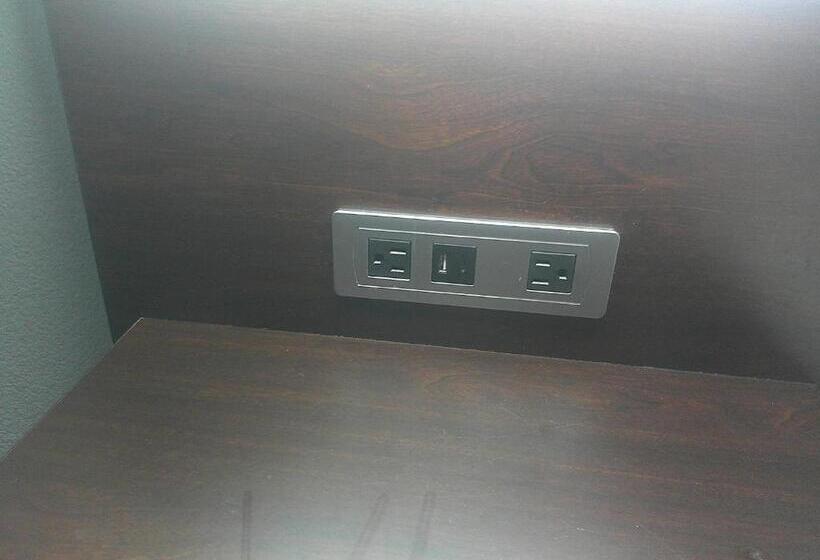 סטודיו סטנדרט, מיטה זוגית, Hometowne Studios By Red Roof Richmond   Airport Sandston