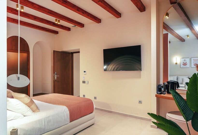 Полулюкс Нижний Этаж, La Montre Luxury Boutique Suites