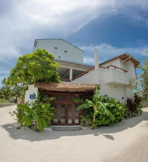 اتاق لوکس با چشم‌انداز دریا, Maldivine Stay Dhiffushi