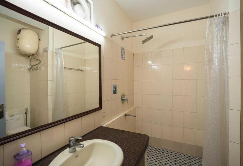 تختخواب در اتاق مشترک, Zostel Delhi