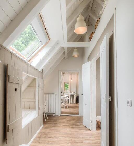 带2个卧室的公寓, Appartement De Koesfabriek Centrum Dokkum