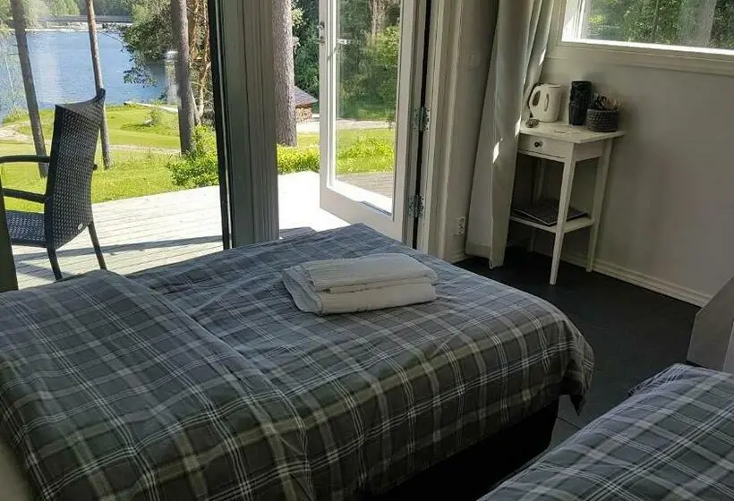 スタンダードシングルルーム, Varjola Holiday Center