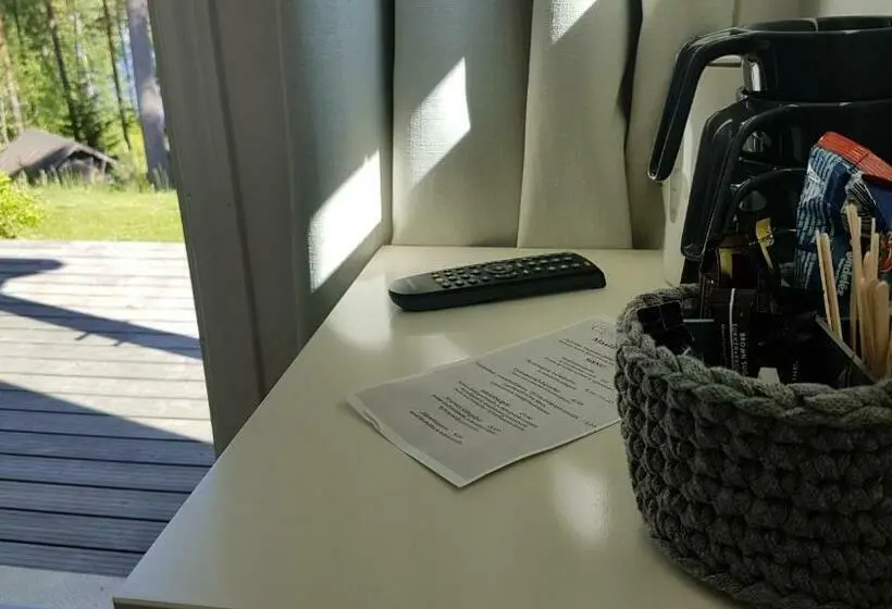 スタンダードシングルルーム, Varjola Holiday Center
