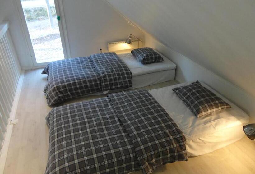 شقة غرفة واحدة, Varjola Holiday Center