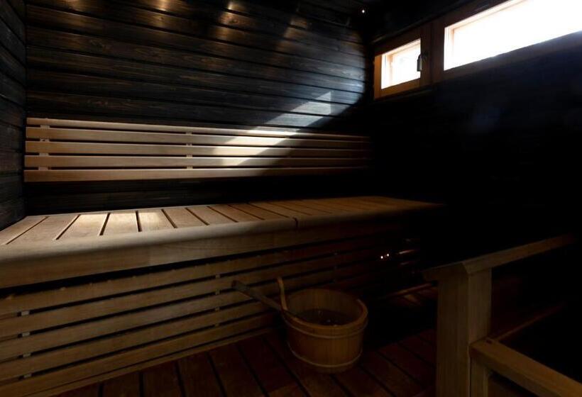 شقة غرفة واحدة, Varjola Holiday Center