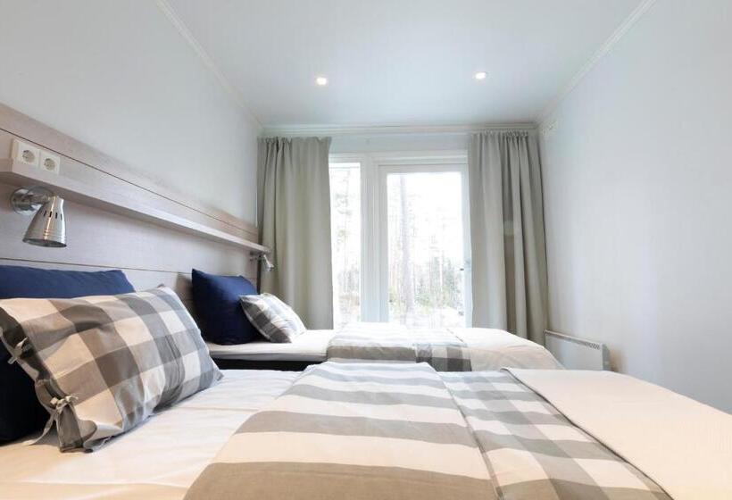 شقة غرفة واحدة, Varjola Holiday Center