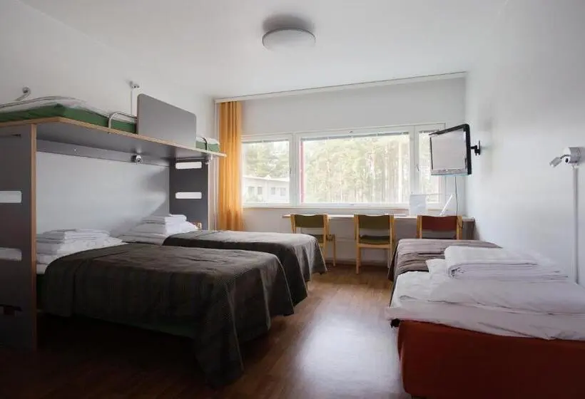 Perhehuone, Hostel Linnasmäki