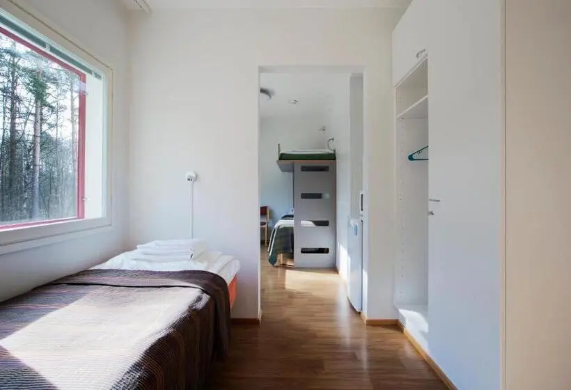 Standard Neljän Hengen Huone, Hostel Linnasmäki