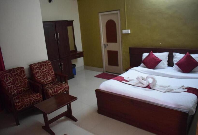 豪华三人间, Caveri