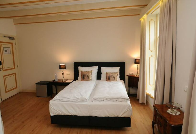 غرفة قياسية, De Gulden Waagen