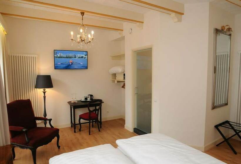 小型套房, De Gulden Waagen