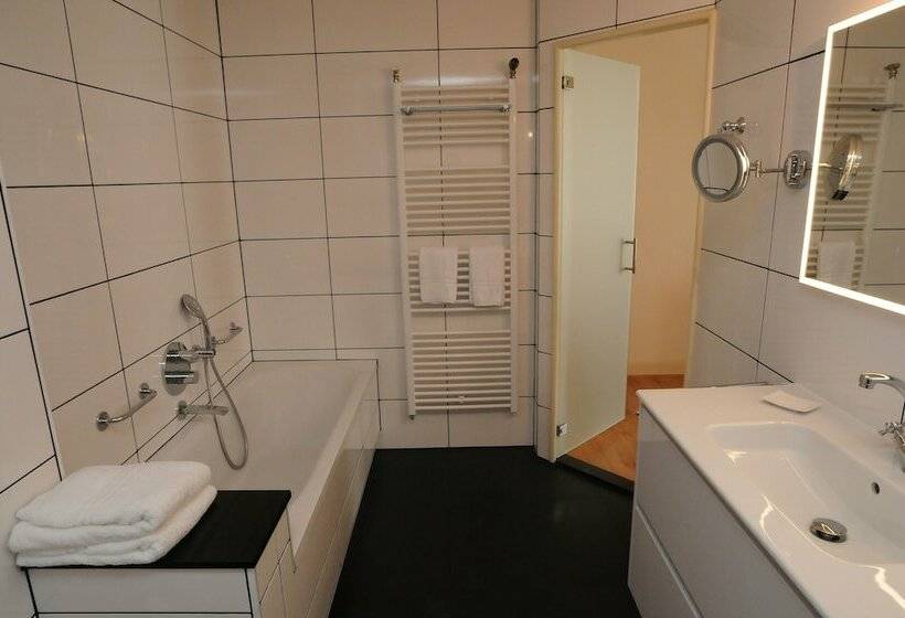 小型套房, De Gulden Waagen