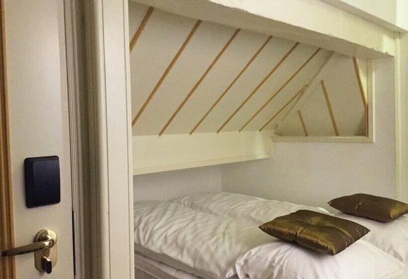 标准间, De Gulden Waagen