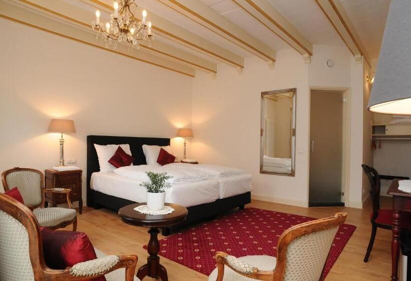 小型套房, De Gulden Waagen