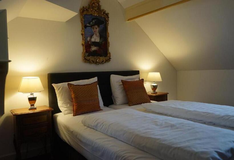 标准间, De Gulden Waagen