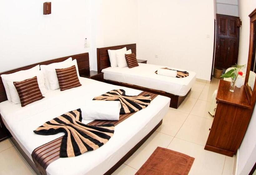 Triple Room Sea View, Dickwella Beach