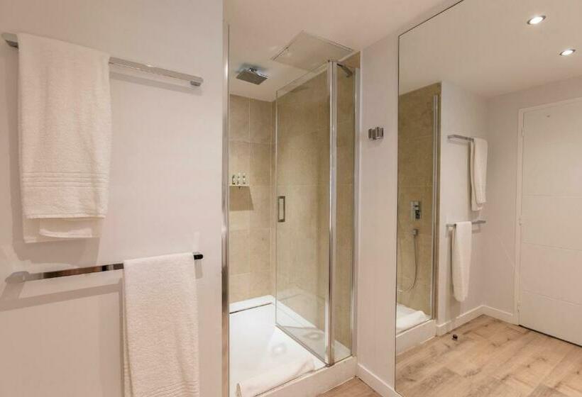 سوئیت جونیور پریمیوم, La Playa Orient Bay