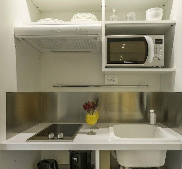 سوئیت جونیور پریمیوم, La Playa Orient Bay