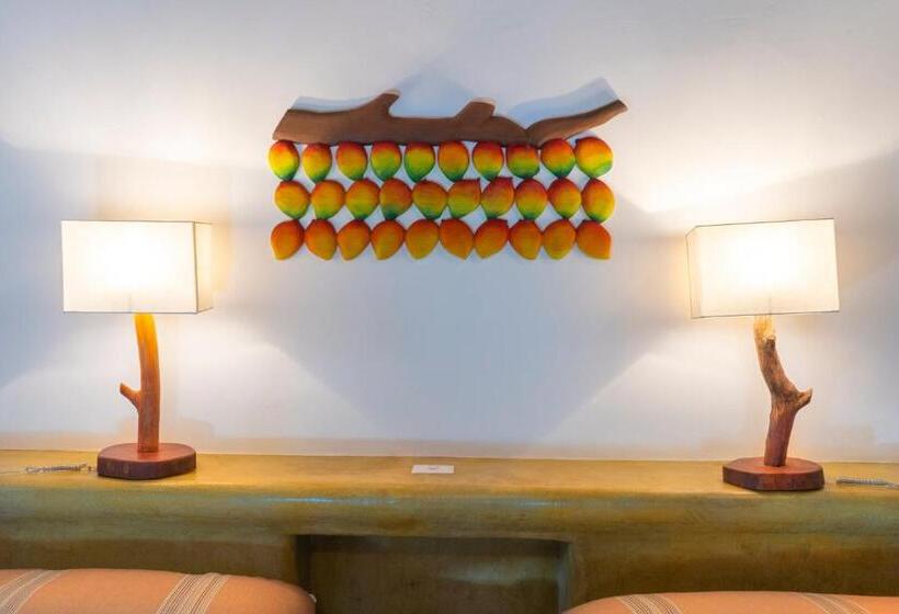 اتاق سوپریور, Nanajuana Río Dulce