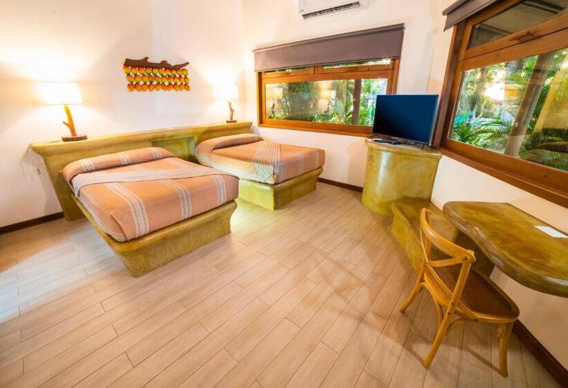 اتاق سوپریور, Nanajuana Río Dulce