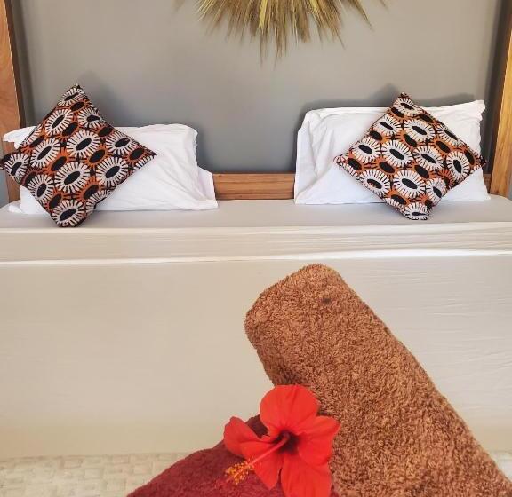 オーシャンビュースタンダードルーム, Promised Land Lodge