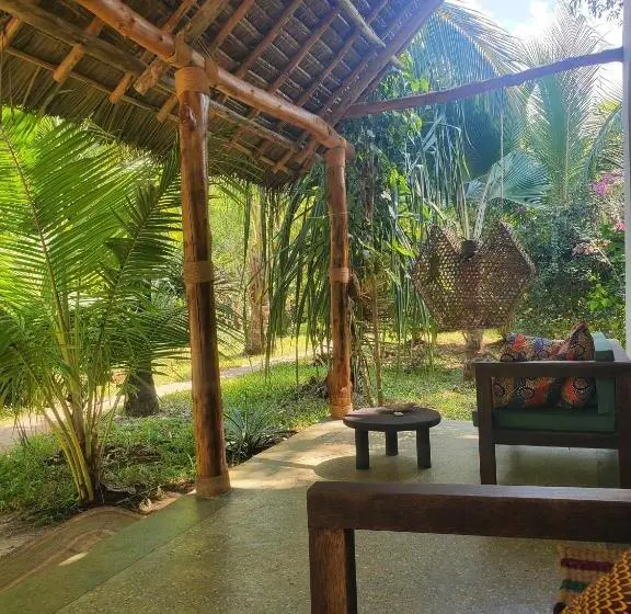 اتاق سوپریور چهار تخته, Promised Land Lodge