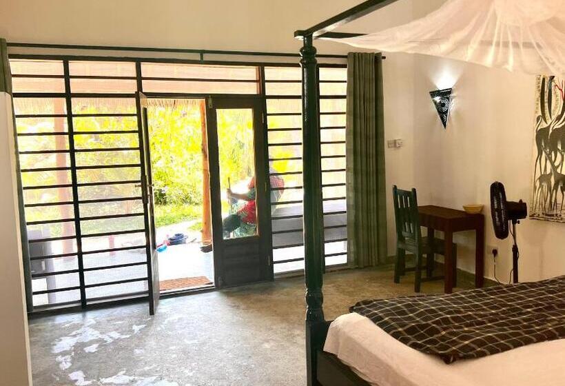 スーペリアトリプルルーム, Promised Land Lodge