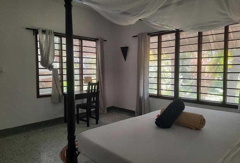 スーペリアファミリールーム, Promised Land Lodge