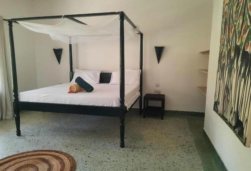 スーペリアファミリールーム, Promised Land Lodge