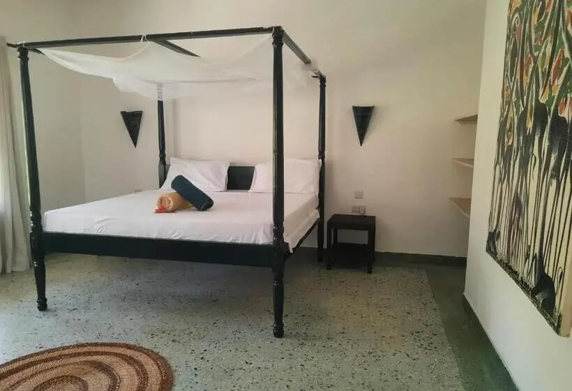 اتاق سوپریور خانوادگی, Promised Land Lodge