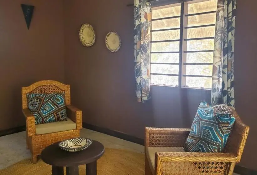 اتاق استاندارد, Promised Land Lodge