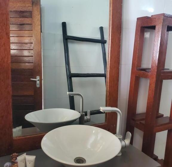 シングルデラックスルーム, Promised Land Lodge