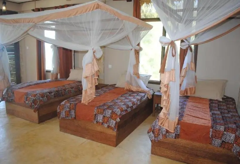 Triple Room Sea View, Seasons Lodge Zanzibar