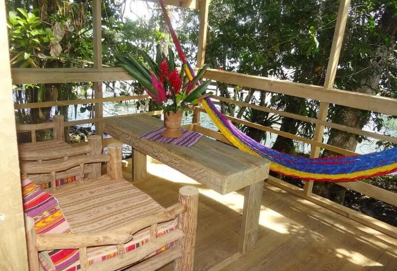 بانگلوی استاندارد, Tortugal Boutique River Lodge