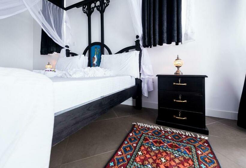 스위트 킹사이즈 침대, Sofia Sea View