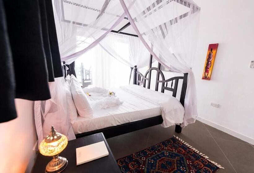 스위트 킹사이즈 침대, Sofia Sea View