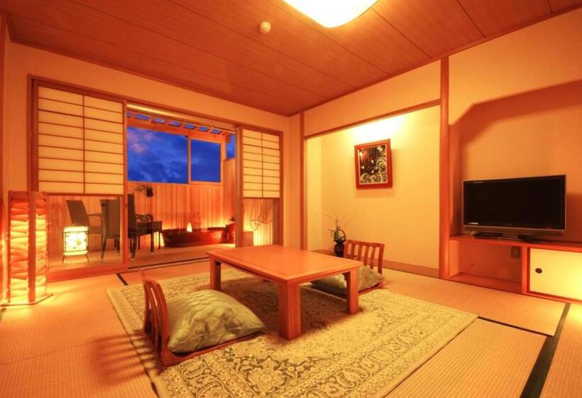 Habitació Estàndard, Kouragi