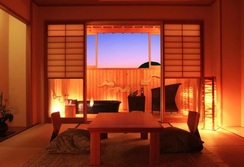 Habitació Estàndard, Kouragi