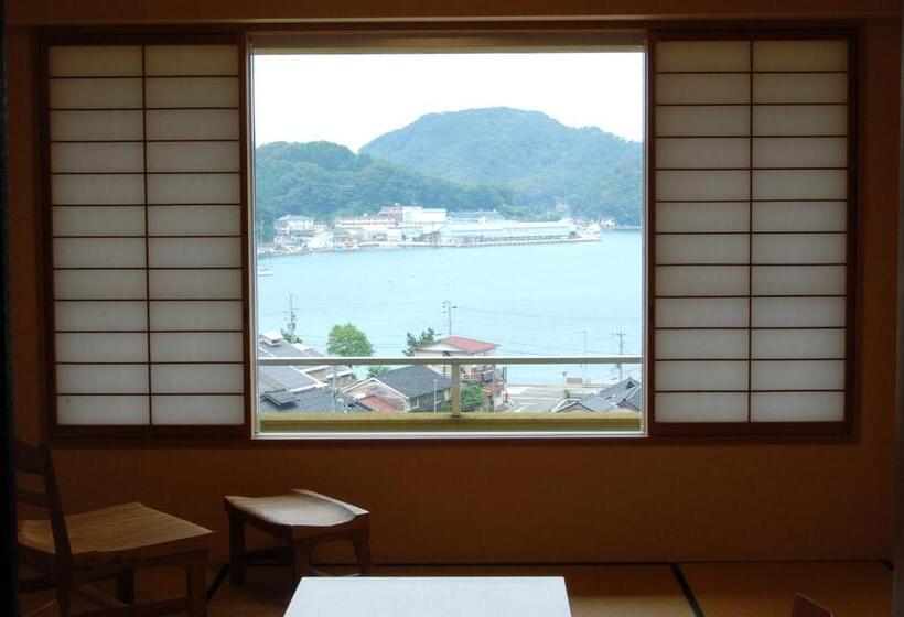 Habitació Estàndard Bany Compartit, Kouragi