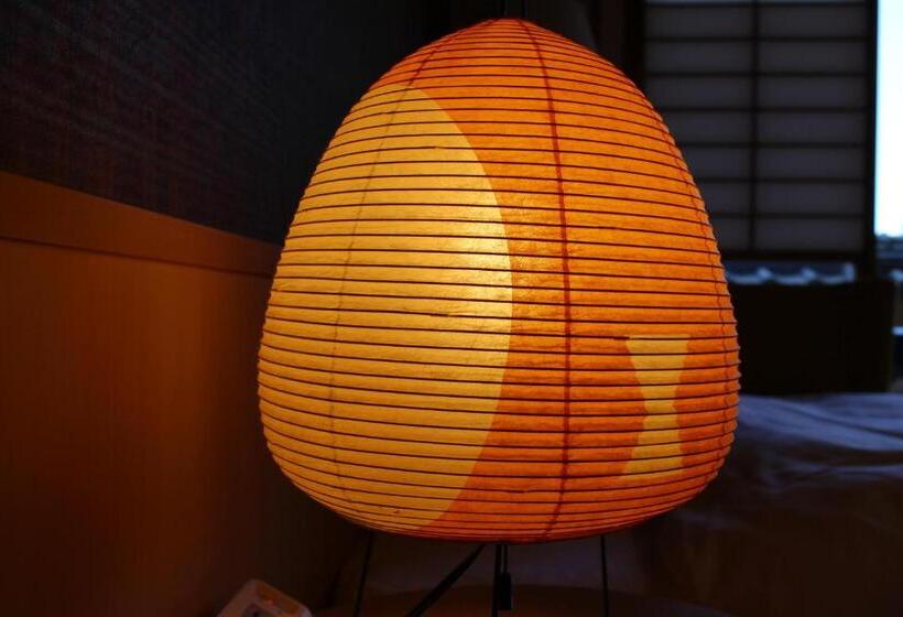 Habitació Estàndard Bany Compartit, Kouragi