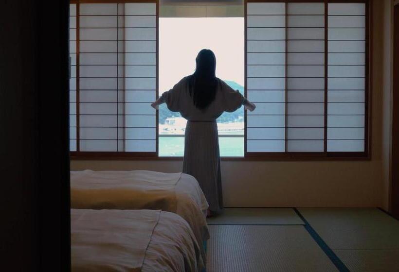 Habitació Estàndard, Kouragi