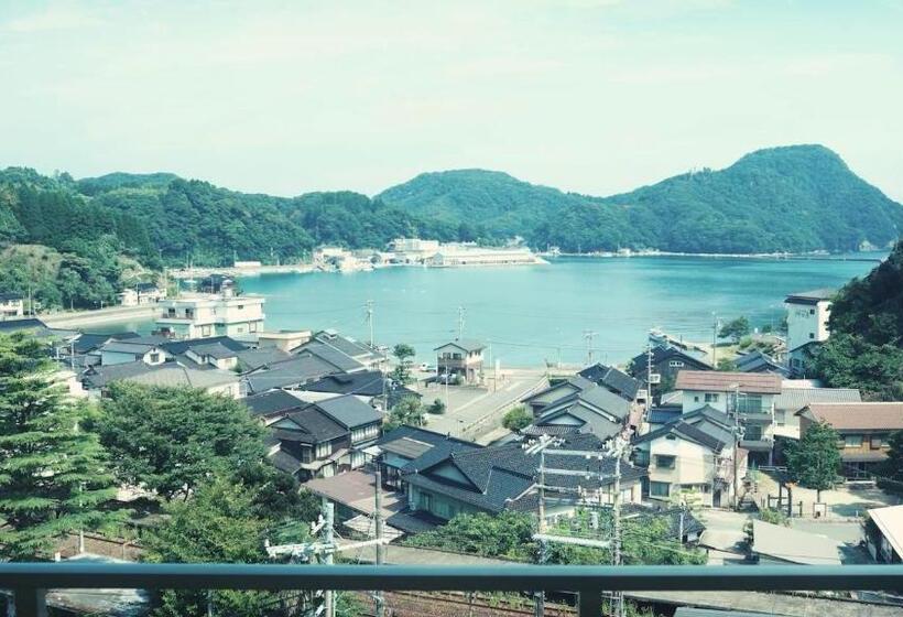 Habitació Estàndard Bany Compartit, Kouragi