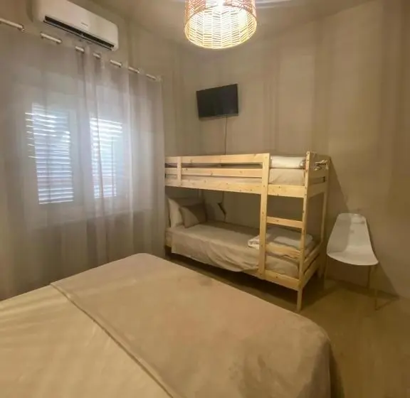 Superior Kolmen Hengen Huone, Dreamhouse B&b Olbia