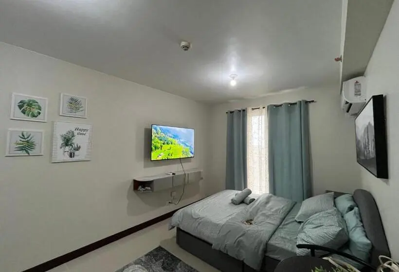 Chambre Economy, Ellie