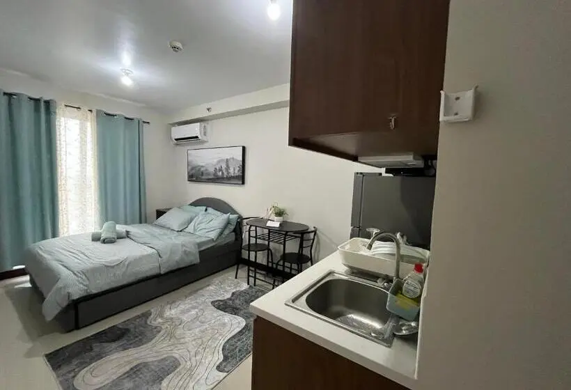 Chambre Economy, Ellie