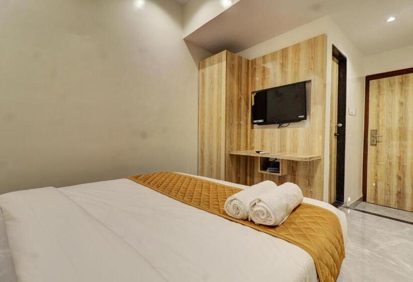 اتاق لوکس, Enigma Inn